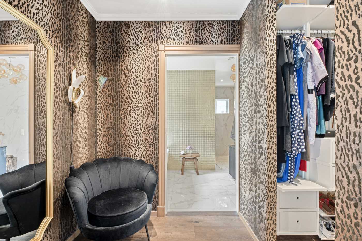 "Dressingroom"
