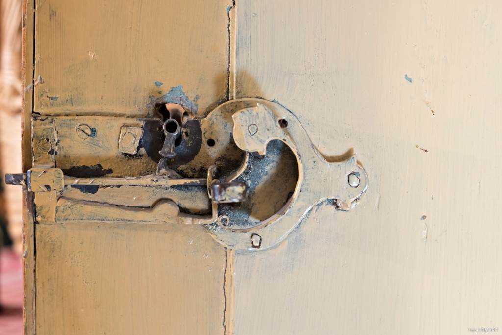 Lågupplöst L†smekanism fr†n 1700-talet