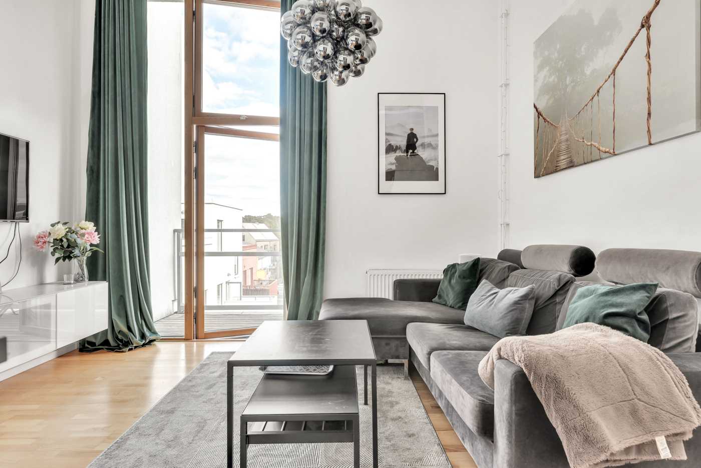 Torgny Segerstedts allé 21