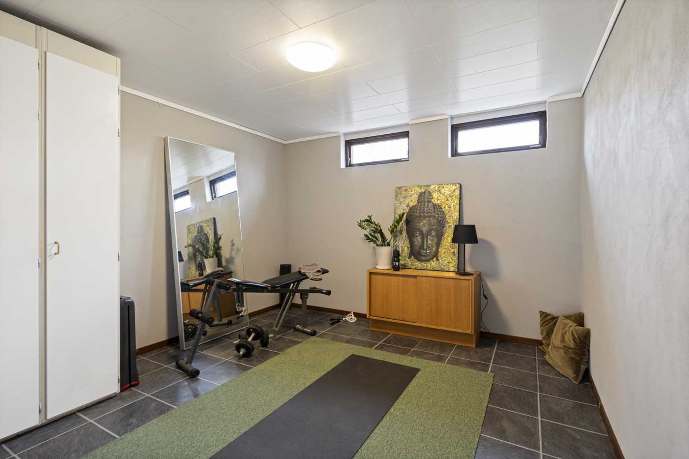 Träningsrum, verkstad, förråd eller sovrum nr 6?