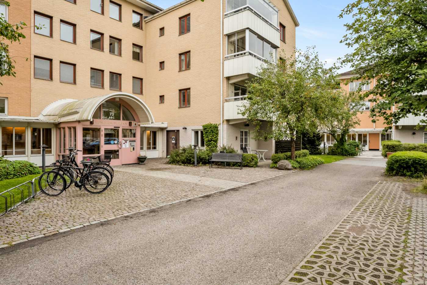 Välkommen till brf Kungsängsliljan