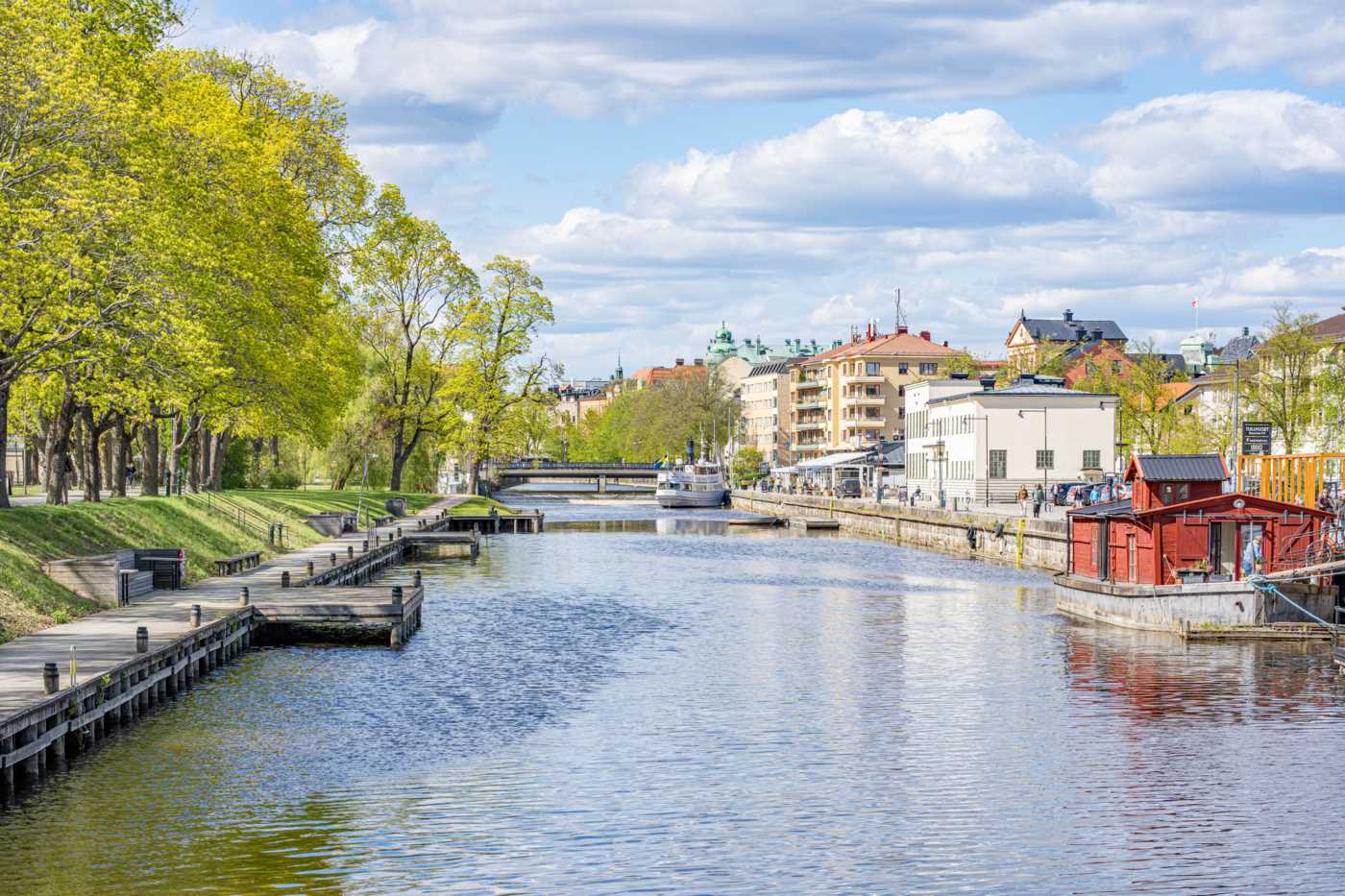 Vy mot Islandsbron