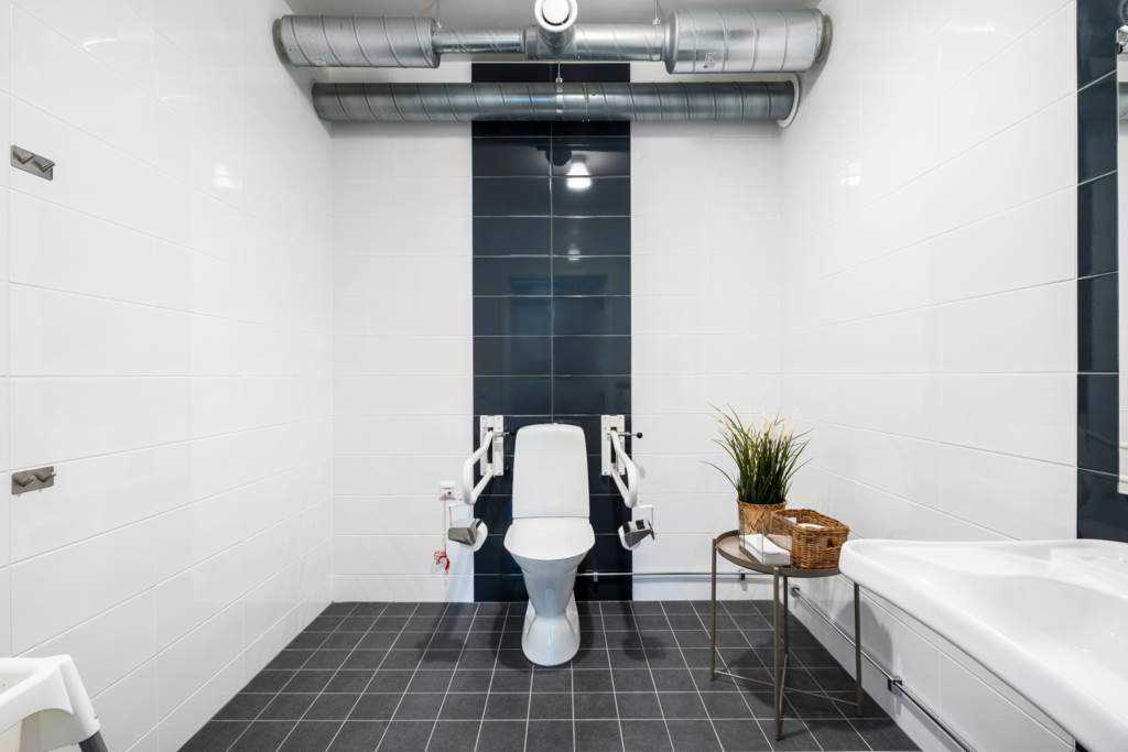 WC i samlingslokalen  Moberg