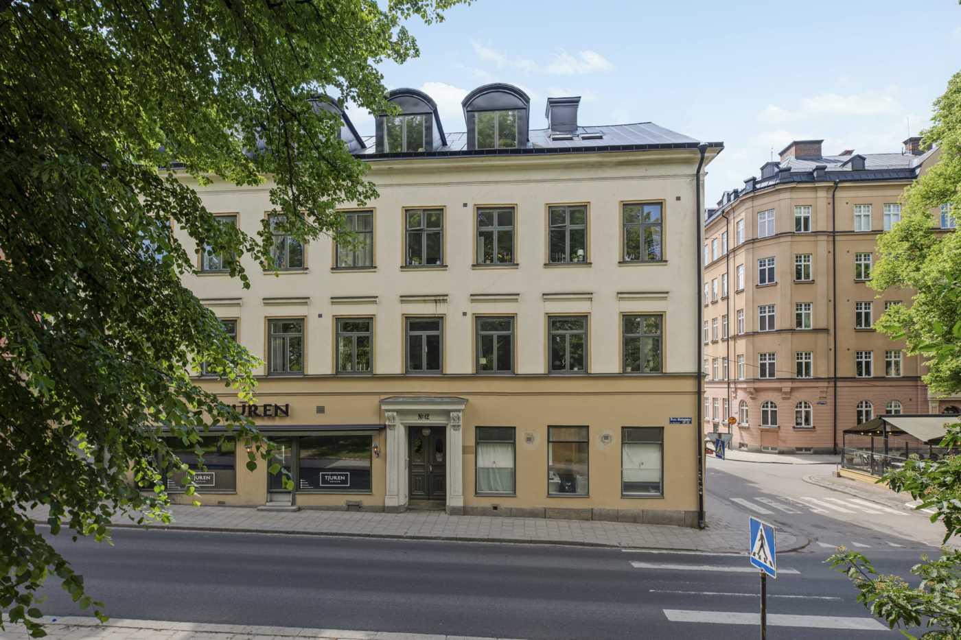 Övre Slottsgatan 12