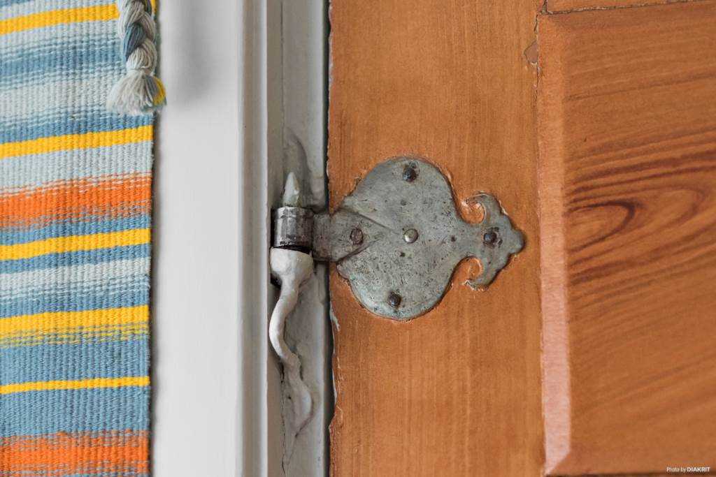 Lågupplöst Beslag fr†n 1700-talet