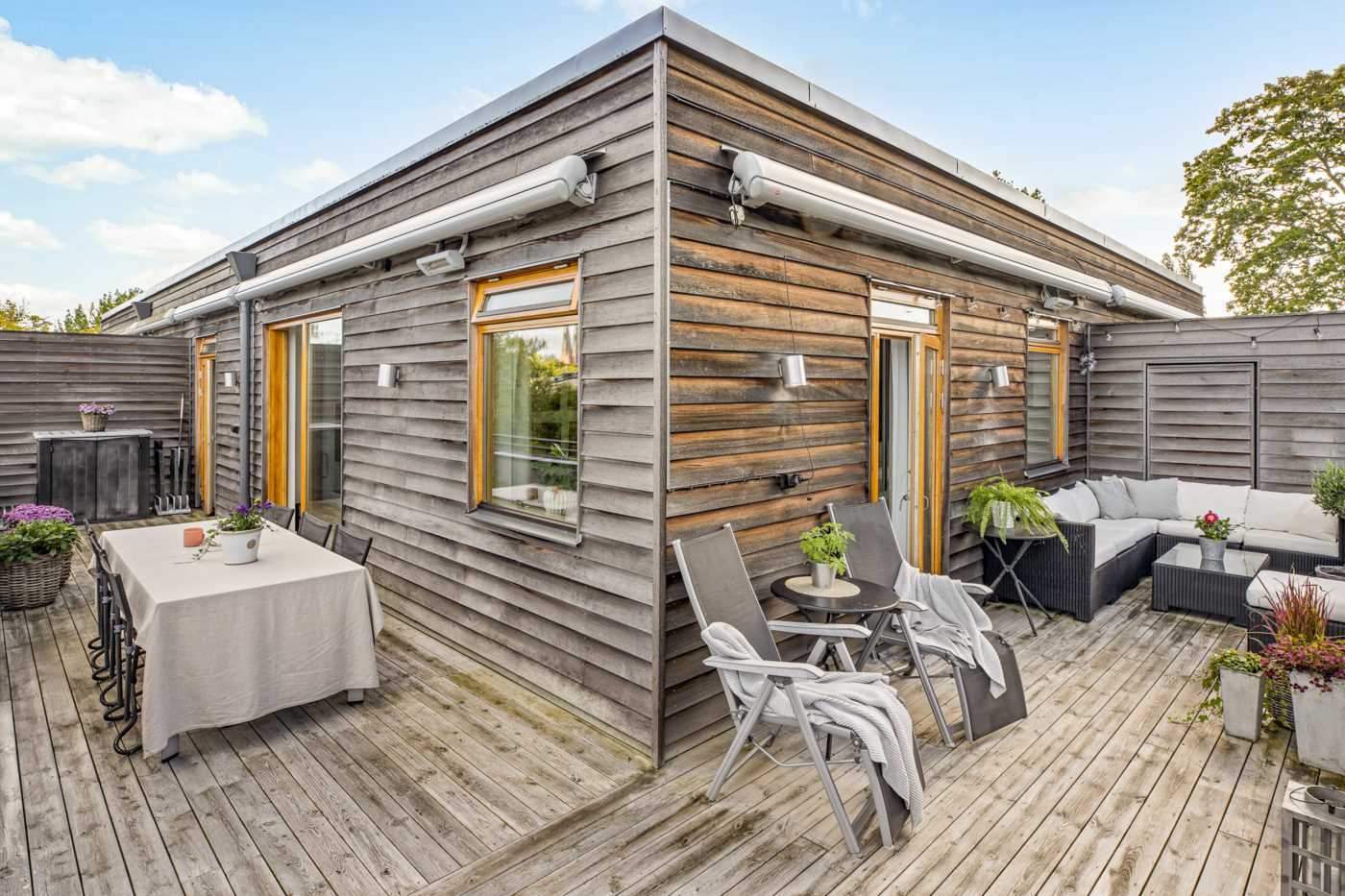 Terrass på övre plan